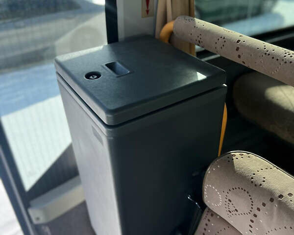 Білий Івеко Evadys, об'ємом двигуна 10.3 л та пробігом 684 тис. км за 74960 $, фото 14 на Automoto.ua