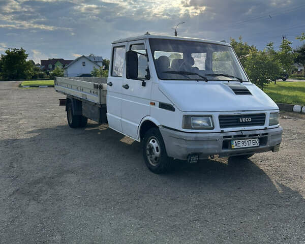 Білий Івеко TurboDaily, об'ємом двигуна 2.5 л та пробігом 500 тис. км за 5100 $, фото 1 на Automoto.ua