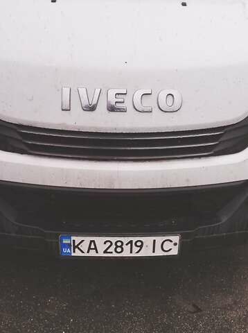 Белый Ивеко TurboDaily, объемом двигателя 2.29 л и пробегом 310 тыс. км за 45000 $, фото 2 на Automoto.ua