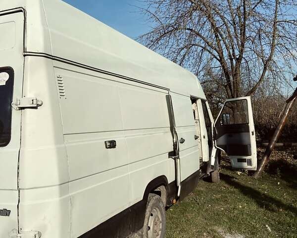 Білий Івеко TurboDaily, об'ємом двигуна 0 л та пробігом 320 тис. км за 5000 $, фото 5 на Automoto.ua