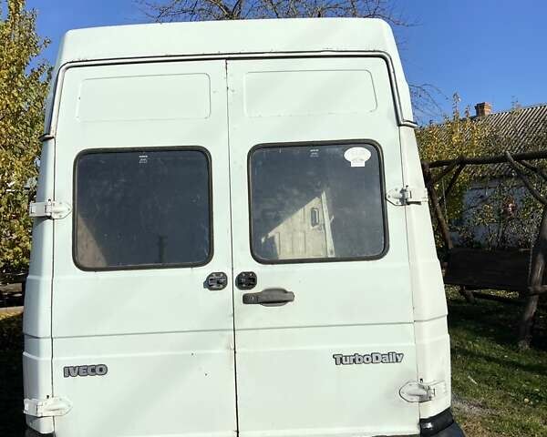 Білий Івеко TurboDaily, об'ємом двигуна 0 л та пробігом 320 тис. км за 5000 $, фото 4 на Automoto.ua