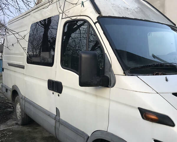 Білий Івеко TurboDaily, об'ємом двигуна 2.8 л та пробігом 950 тис. км за 4000 $, фото 1 на Automoto.ua
