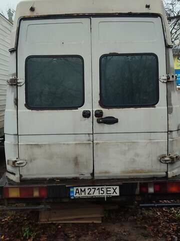 Белый Ивеко TurboDaily, объемом двигателя 2.8 л и пробегом 9 тыс. км за 3500 $, фото 4 на Automoto.ua