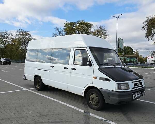 Ивеко TurboDaily 1999 в Одессе на Automoto.ua Белый Ивеко TurboDaily, объемом двигателя 2.8 л и пробегом 500 тыс. км за 3750 $, фото 17 на Automoto.ua