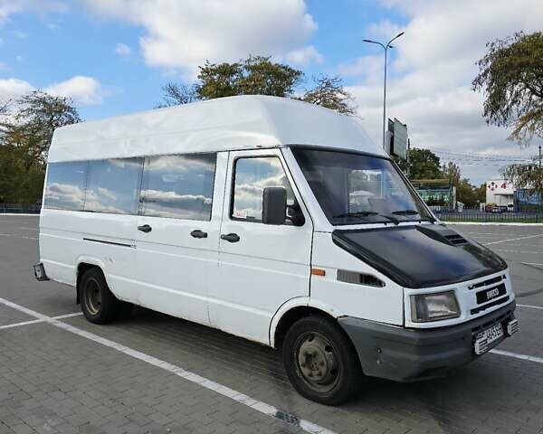 Ивеко TurboDaily 1999 в Одессе на Automoto.ua Белый Ивеко TurboDaily, объемом двигателя 2.8 л и пробегом 500 тыс. км за 3750 $, фото 8 на Automoto.ua