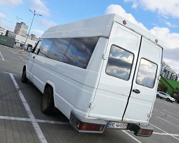Ивеко TurboDaily 1999 в Одессе на Automoto.ua Белый Ивеко TurboDaily, объемом двигателя 2.8 л и пробегом 500 тыс. км за 3750 $, фото 12 на Automoto.ua