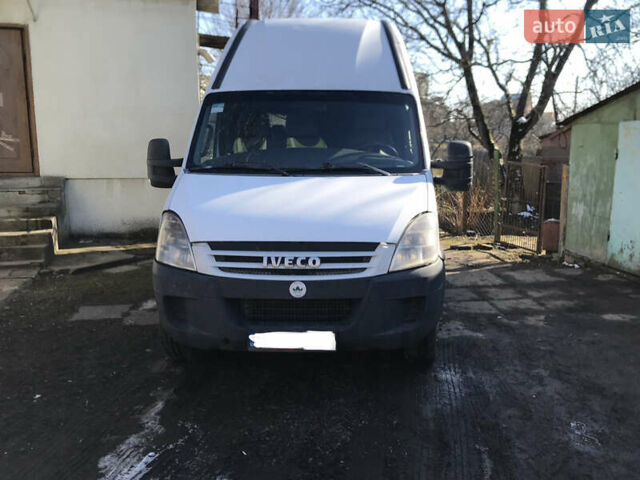 Белый Ивеко TurboDaily, объемом двигателя 2.9 л и пробегом 700 тыс. км за 16500 $, фото 1 на Automoto.ua