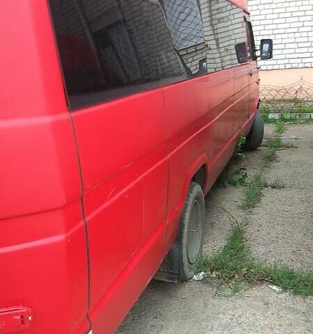 Красный Ивеко TurboDaily, объемом двигателя 2.8 л и пробегом 500 тыс. км за 2450 $, фото 3 на Automoto.ua