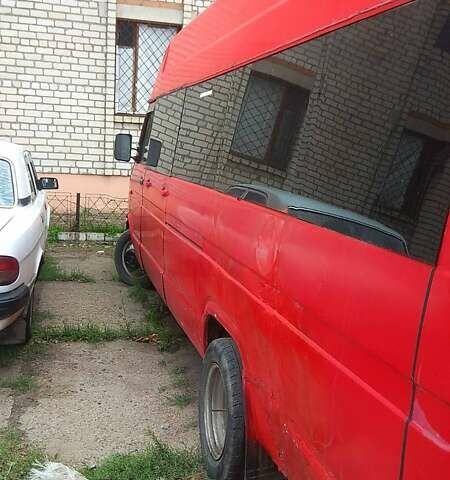 Красный Ивеко TurboDaily, объемом двигателя 2.8 л и пробегом 500 тыс. км за 2450 $, фото 4 на Automoto.ua