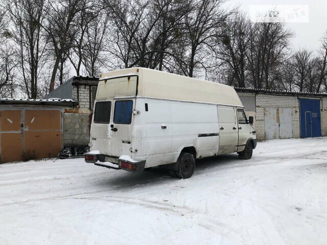 Ивеко TurboDaily, объемом двигателя 2.8 л и пробегом 600 тыс. км за 3750 $, фото 9 на Automoto.ua