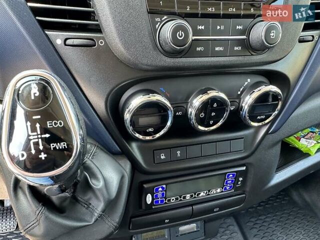 Ивеко TurboDaily, объемом двигателя 3 л и пробегом 305 тыс. км за 21000 $, фото 2 на Automoto.ua