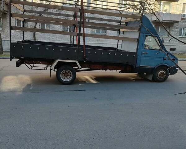 Синий Ивеко TurboDaily, объемом двигателя 2.8 л и пробегом 1 тыс. км за 7300 $, фото 2 на Automoto.ua