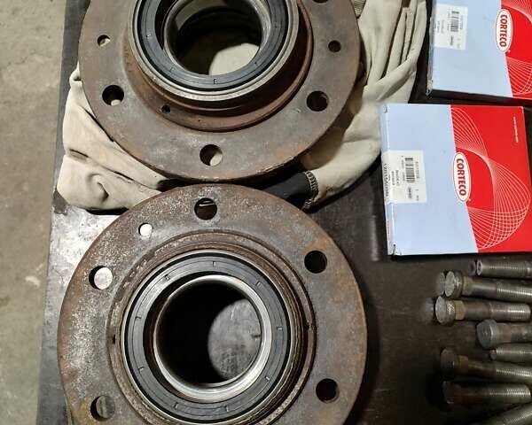 Синий Ивеко TurboDaily, объемом двигателя 2.8 л и пробегом 1 тыс. км за 7300 $, фото 33 на Automoto.ua