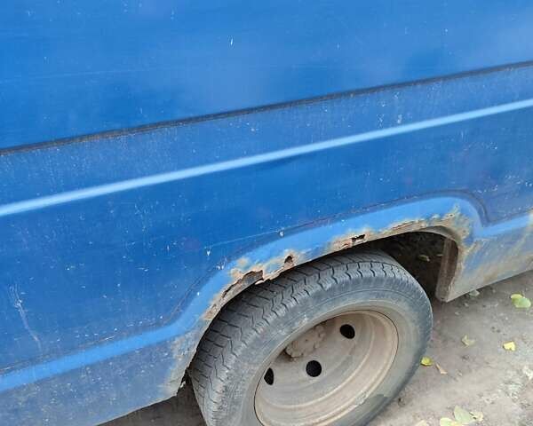 Синий Ивеко TurboDaily, объемом двигателя 2.8 л и пробегом 492 тыс. км за 2800 $, фото 7 на Automoto.ua