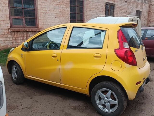 Желтый Джак Джей2, объемом двигателя 1 л и пробегом 80 тыс. км за 3800 $, фото 7 на Automoto.ua