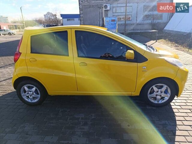 Желтый Джак Джей2, объемом двигателя 1 л и пробегом 176 тыс. км за 3200 $, фото 4 на Automoto.ua