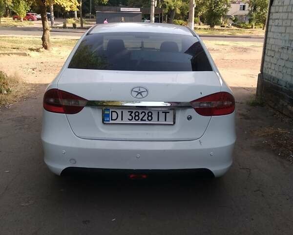 Белый Джак Джей5, объемом двигателя 1.5 л и пробегом 187 тыс. км за 3300 $, фото 3 на Automoto.ua