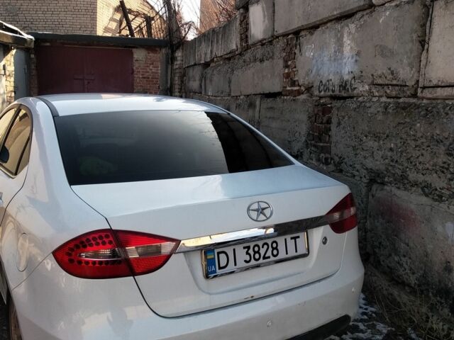 Белый Джак Джей5, объемом двигателя 1.5 л и пробегом 193 тыс. км за 3250 $, фото 1 на Automoto.ua