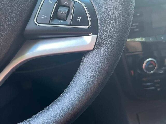 Белый Джак Джей5, объемом двигателя 1.5 л и пробегом 16 тыс. км за 6999 $, фото 6 на Automoto.ua