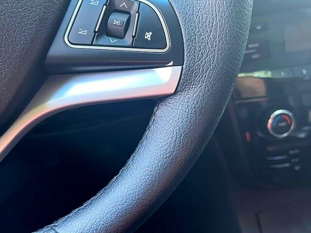 Джак Джей5, объемом двигателя 1.5 л и пробегом 16 тыс. км за 6999 $, фото 3 на Automoto.ua