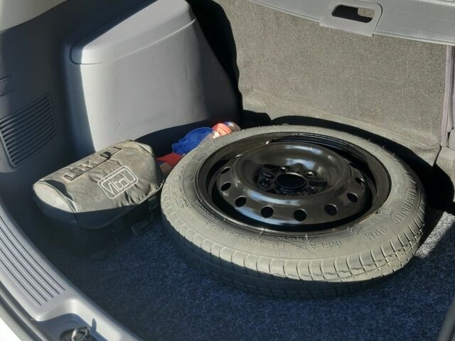 Белый Джак Джей6, объемом двигателя 1.8 л и пробегом 117 тыс. км за 4250 $, фото 8 на Automoto.ua