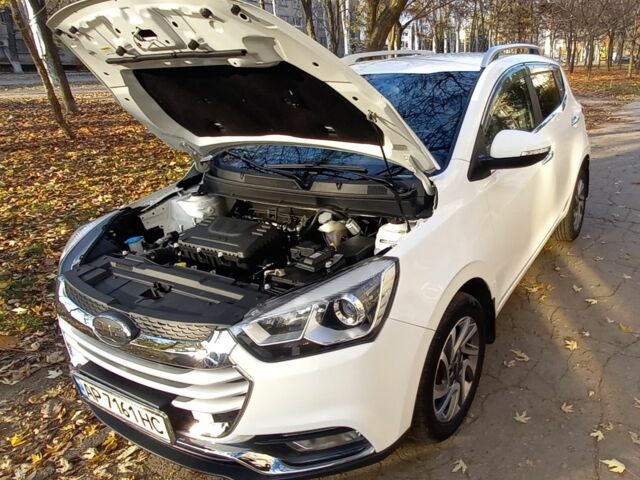 Белый Джак Рефайн, объемом двигателя 1.5 л и пробегом 64 тыс. км за 9580 $, фото 6 на Automoto.ua