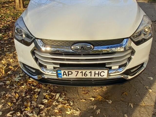 Белый Джак Рефайн, объемом двигателя 1.5 л и пробегом 64 тыс. км за 9580 $, фото 1 на Automoto.ua