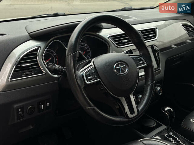 Белый Джак С2, объемом двигателя 1.5 л и пробегом 101 тыс. км за 7999 $, фото 7 на Automoto.ua