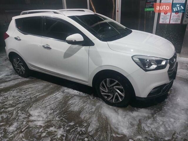 Белый Джак С2, объемом двигателя 1.5 л и пробегом 152 тыс. км за 7200 $, фото 4 на Automoto.ua