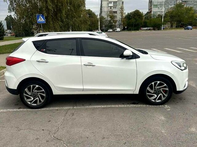 Джак С2 2016 у Славянске на Automoto.ua Білий Джак С2, об'ємом двигуна 1.5 л та пробігом 51 тис. км за 9000 $, фото 9 на Automoto.ua