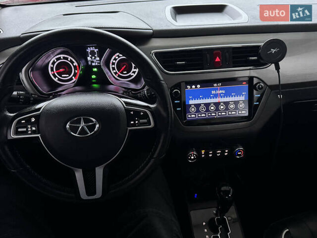 Красный Джак С2, объемом двигателя 1.5 л и пробегом 68 тыс. км за 8200 $, фото 4 на Automoto.ua