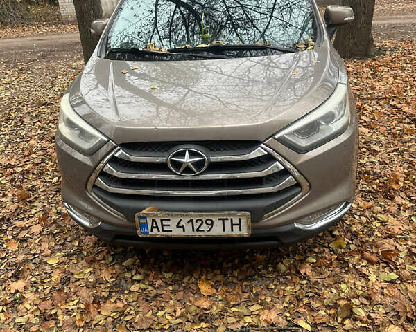 Желтый Джак С3, объемом двигателя 1.6 л и пробегом 100 тыс. км за 8000 $, фото 5 на Automoto.ua