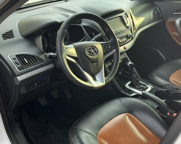 Білий Джак С5, об'ємом двигуна 2 л та пробігом 280 тис. км за 5800 $, фото 2 на Automoto.ua