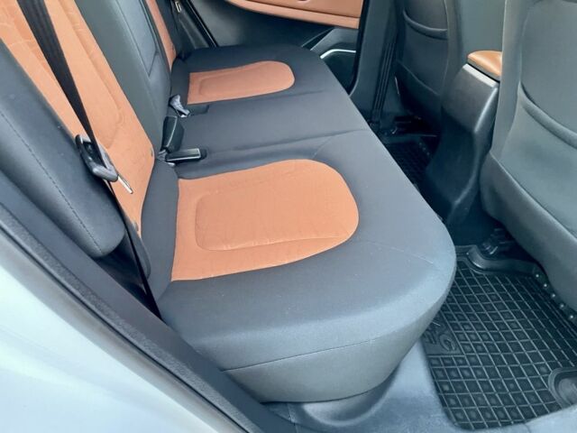 Білий Джак С5, об'ємом двигуна 2 л та пробігом 79 тис. км за 8700 $, фото 14 на Automoto.ua