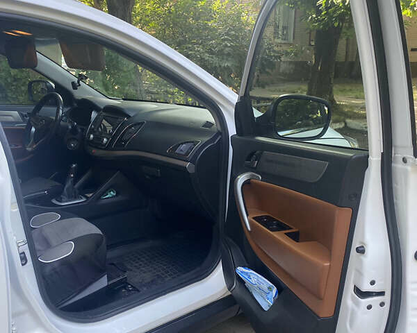 Белый Джак С5, объемом двигателя 2 л и пробегом 185 тыс. км за 6100 $, фото 8 на Automoto.ua