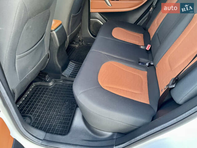 Білий Джак С5, об'ємом двигуна 2 л та пробігом 80 тис. км за 8700 $, фото 9 на Automoto.ua