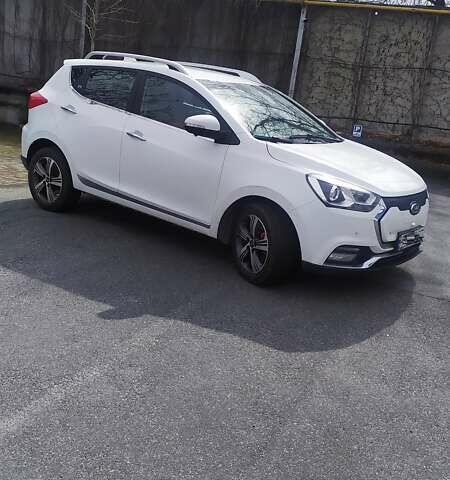 Белый Джак iEV7S, объемом двигателя 0 л и пробегом 87 тыс. км за 15900 $, фото 7 на Automoto.ua