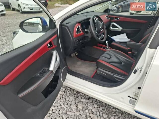 Білий Джак iEV7S, об'ємом двигуна 0 л та пробігом 12 тис. км за 14000 $, фото 1 на Automoto.ua