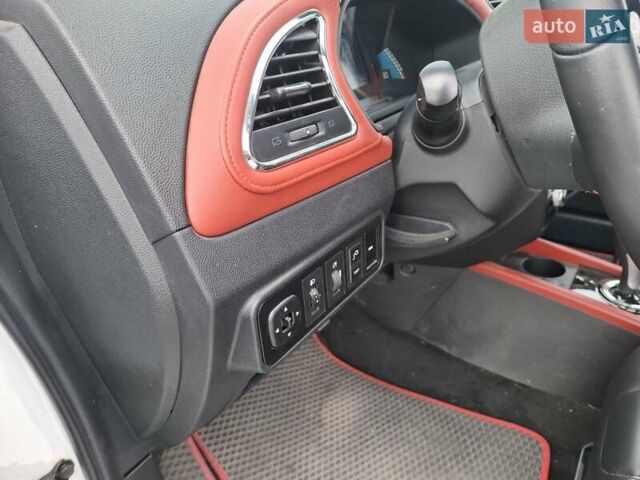 Білий Джак iEV7S, об'ємом двигуна 0 л та пробігом 12 тис. км за 14000 $, фото 5 на Automoto.ua