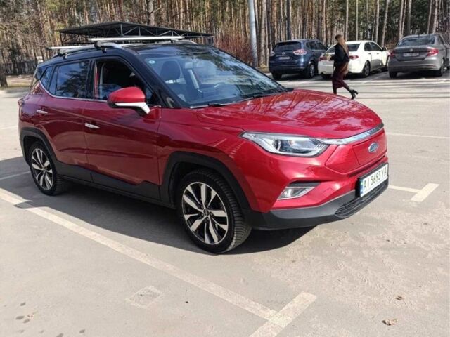 Красный Джак iEVS4, объемом двигателя 0 л и пробегом 80 тыс. км за 15000 $, фото 1 на Automoto.ua