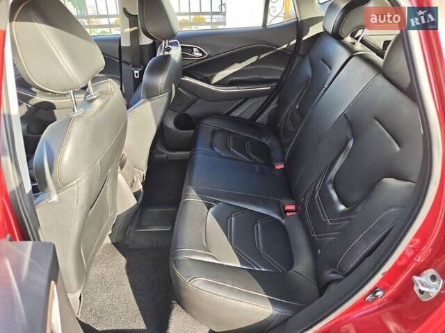 Красный Джак iEVS4, объемом двигателя 0 л и пробегом 70 тыс. км за 15000 $, фото 7 на Automoto.ua