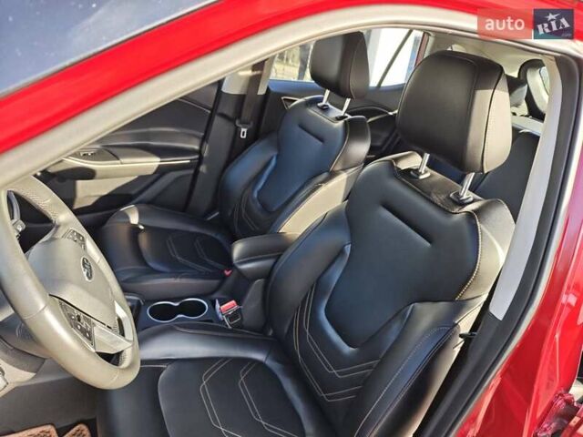 Красный Джак iEVS4, объемом двигателя 0 л и пробегом 70 тыс. км за 15000 $, фото 4 на Automoto.ua
