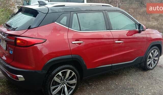 Красный Джак iEVS4, объемом двигателя 0 л и пробегом 30 тыс. км за 14800 $, фото 5 на Automoto.ua