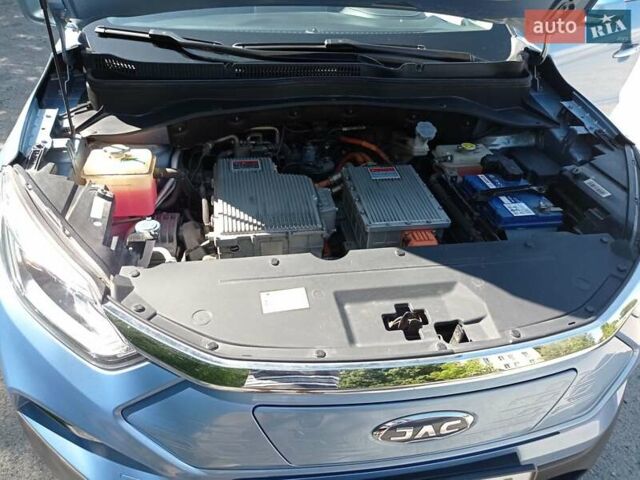 Синий Джак iEVS4, объемом двигателя 0 л и пробегом 70 тыс. км за 15800 $, фото 6 на Automoto.ua