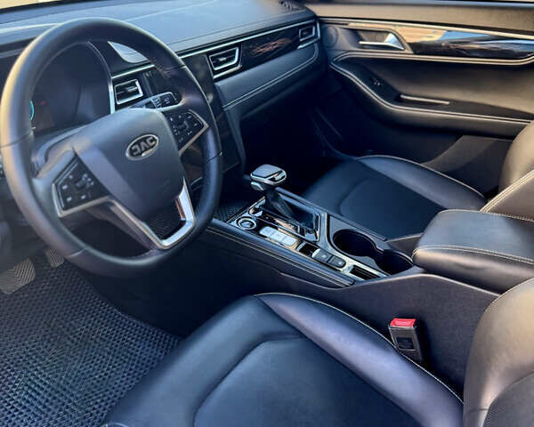 Чорний Джак J7, об'ємом двигуна 1.5 л та пробігом 22 тис. км за 13000 $, фото 8 на Automoto.ua
