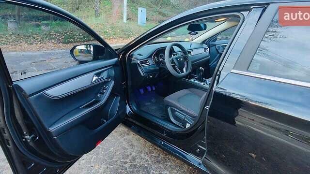 Чорний Джак J7, об'ємом двигуна 1.5 л та пробігом 37 тис. км за 13000 $, фото 12 на Automoto.ua