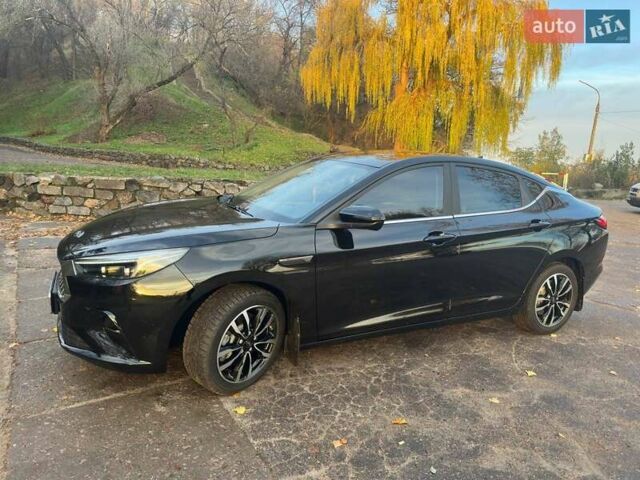 Чорний Джак J7, об'ємом двигуна 1.5 л та пробігом 38 тис. км за 12900 $, фото 1 на Automoto.ua