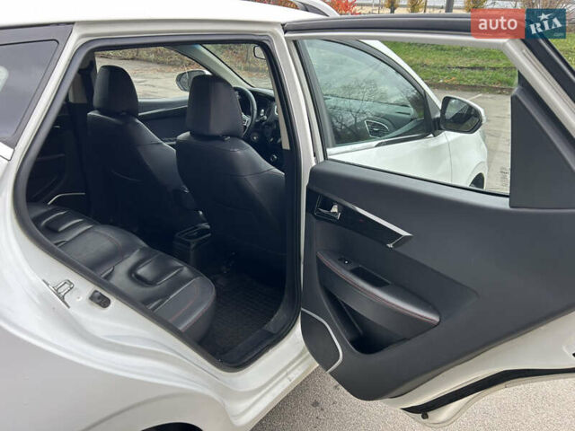 Белый Джак JS2, объемом двигателя 1.5 л и пробегом 196 тыс. км за 8900 $, фото 10 на Automoto.ua