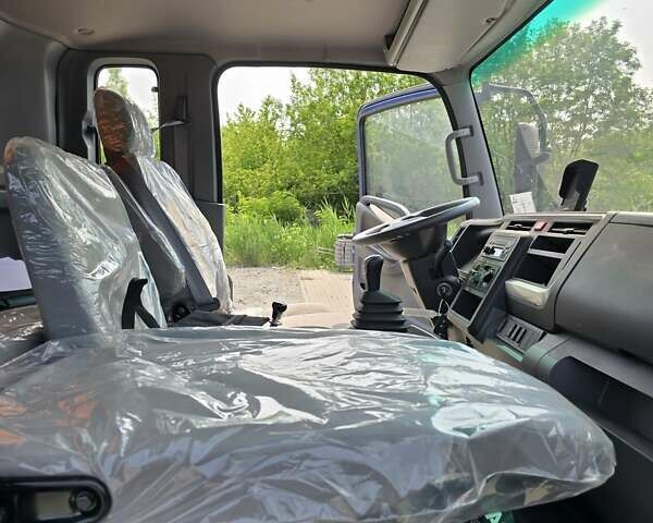 Синий Джак N120, объемом двигателя 4.5 л и пробегом 1 тыс. км за 94769 $, фото 8 на Automoto.ua