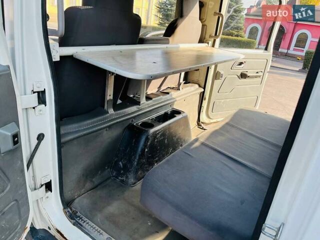 Белый Джак N56, объемом двигателя 2.75 л и пробегом 115 тыс. км за 15900 $, фото 21 на Automoto.ua